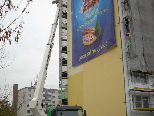 Instalace reklamní plachty